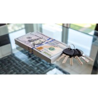 Массовый кешаут: почему россияне снимают наличные?