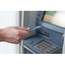 С 1 апреля банки ужесточают выдачу наличных